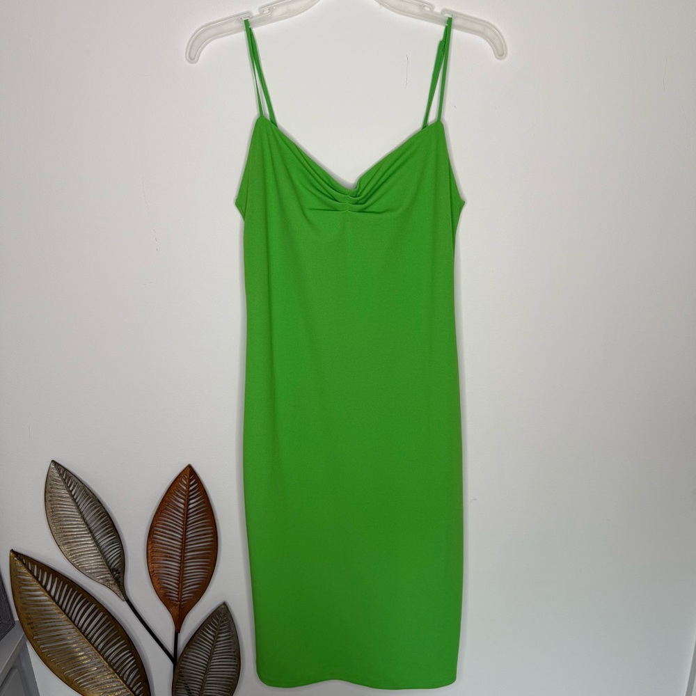 J5 NWT Zara Green Slip Dress‎ Adjustable Straps Cinched Bust